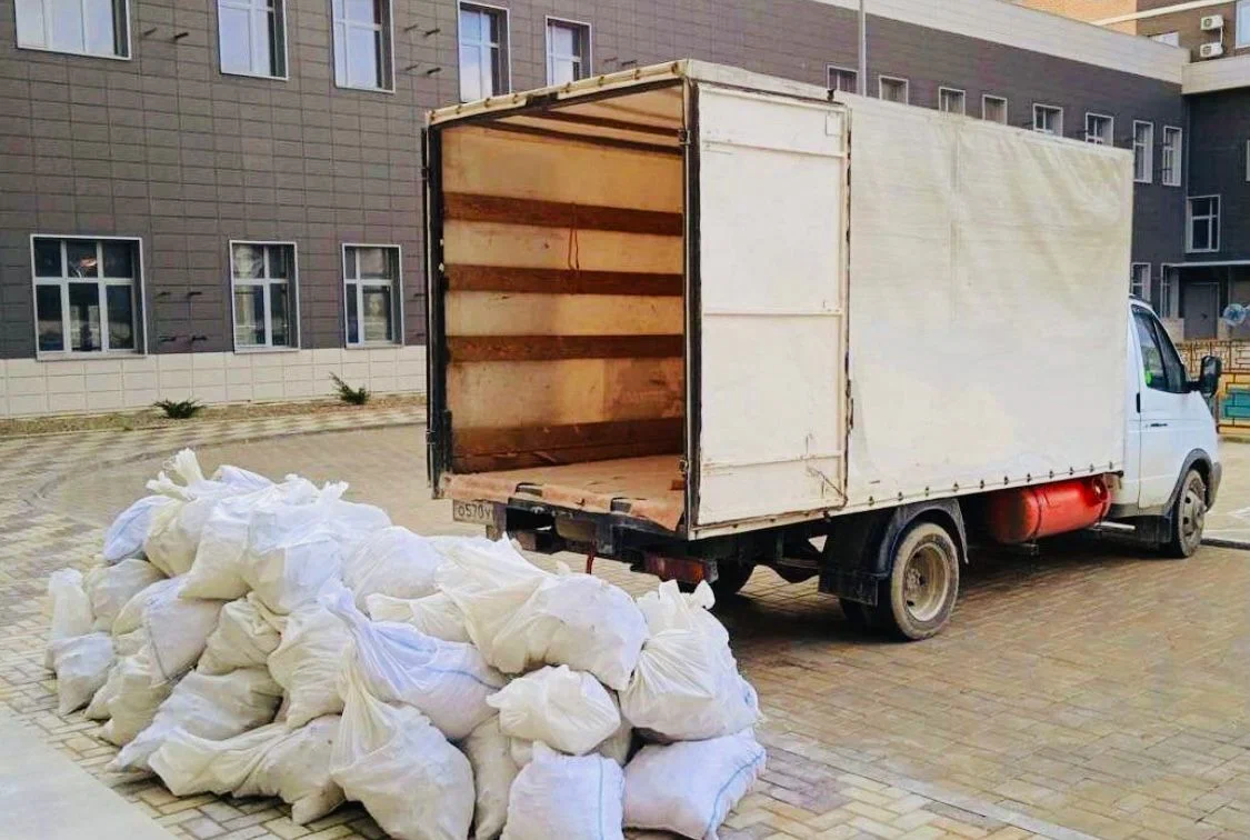 Вывоз строительного мусора из новостроек в Приморско-Ахтарске в октябре