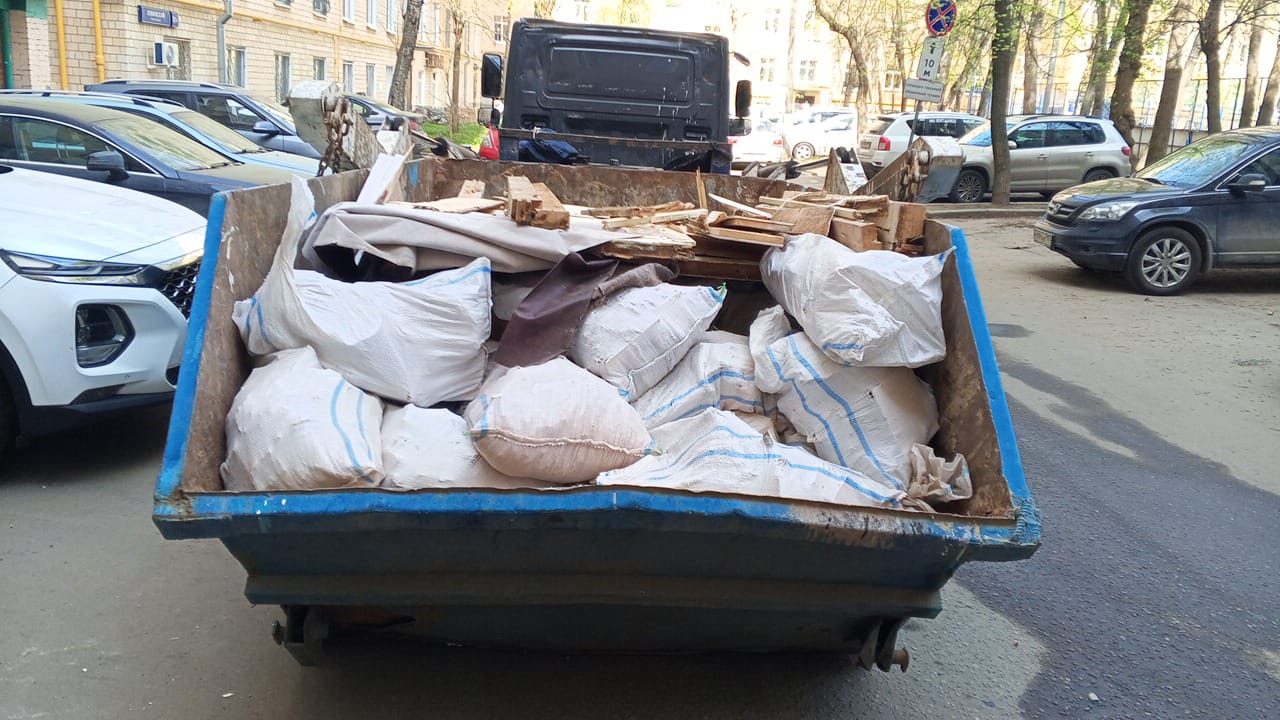 Вывоз мусора из магазина в Приморско-Ахтарске в октябре
