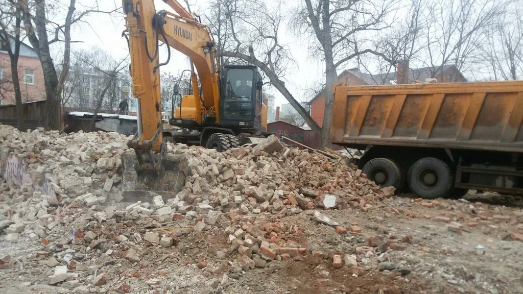 Вывоз мусора ОССиГ с выездом в Приморско-Ахтарске в октябре