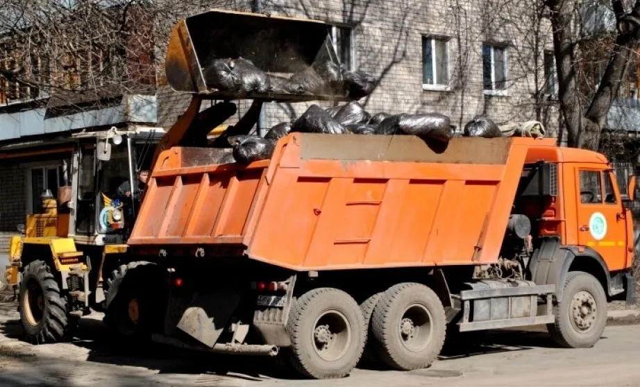 Вывоз мусора грузовым фургоном 5 тонн в Приморско-Ахтарске – ПроМусор, аренда, цена от 1571 руб